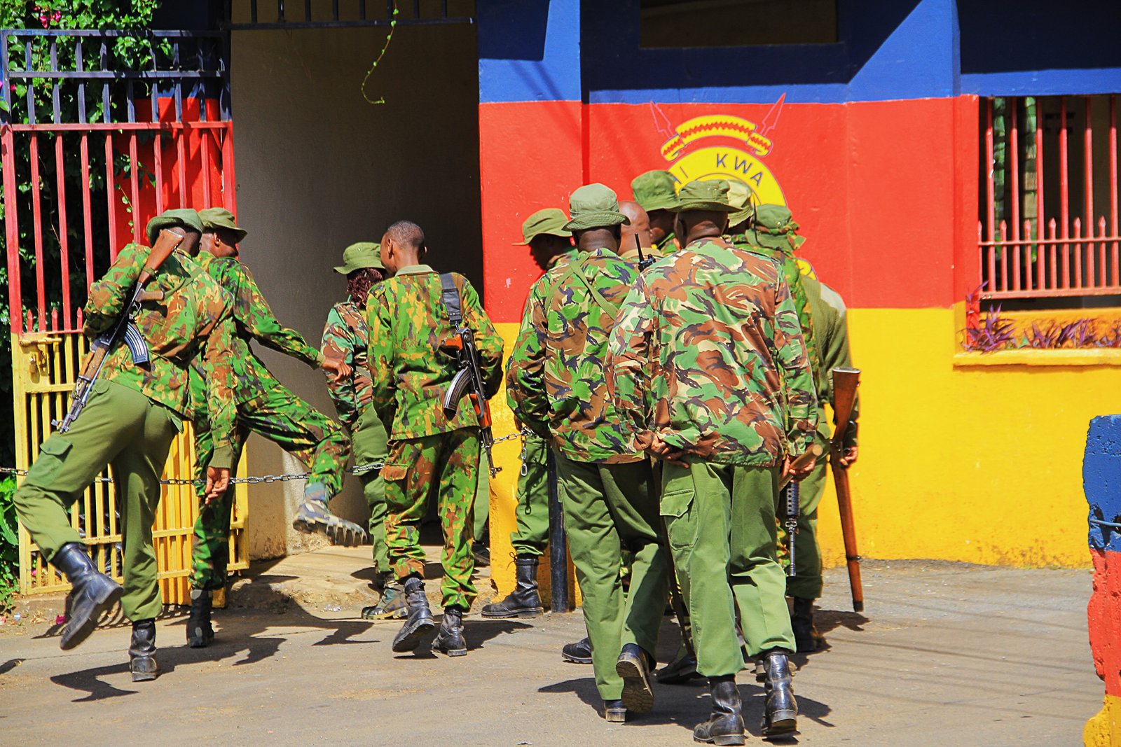 Police officers - 12