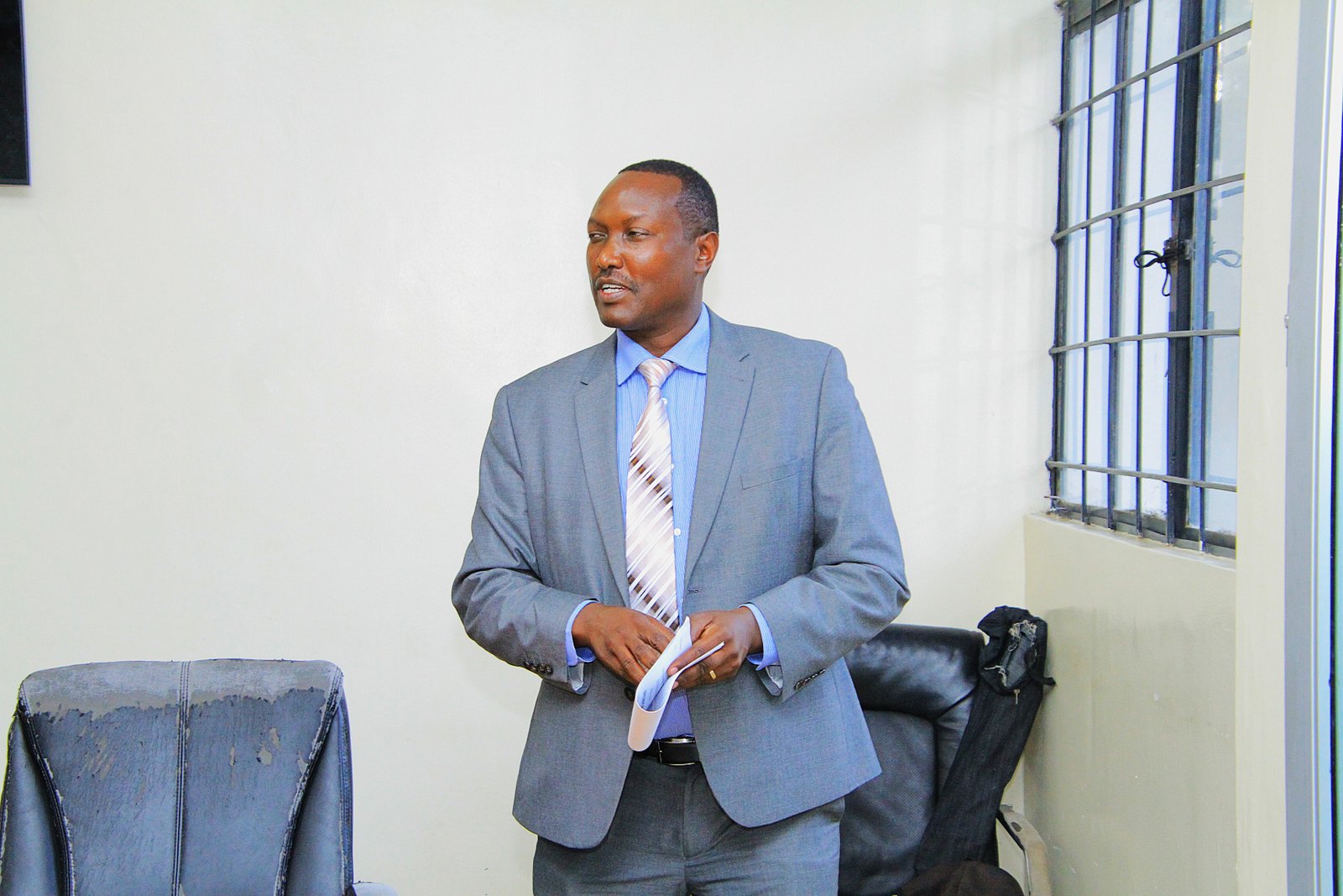 Robert Mbui