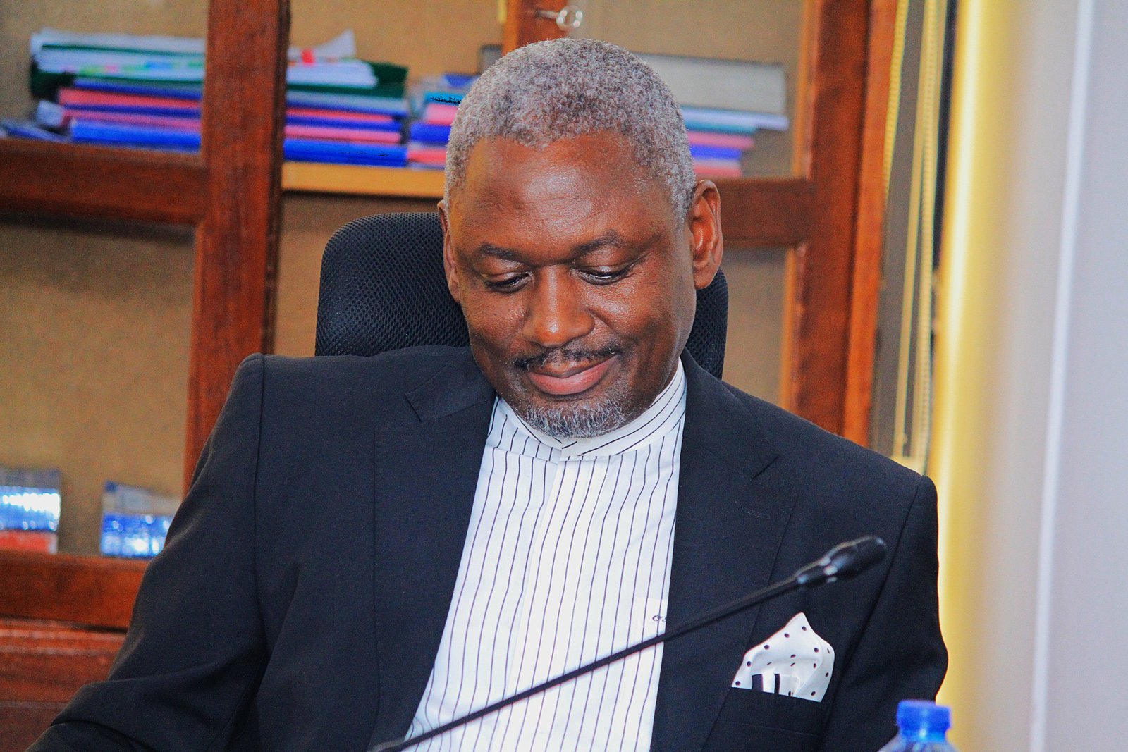 Otiende  Paul Amollo