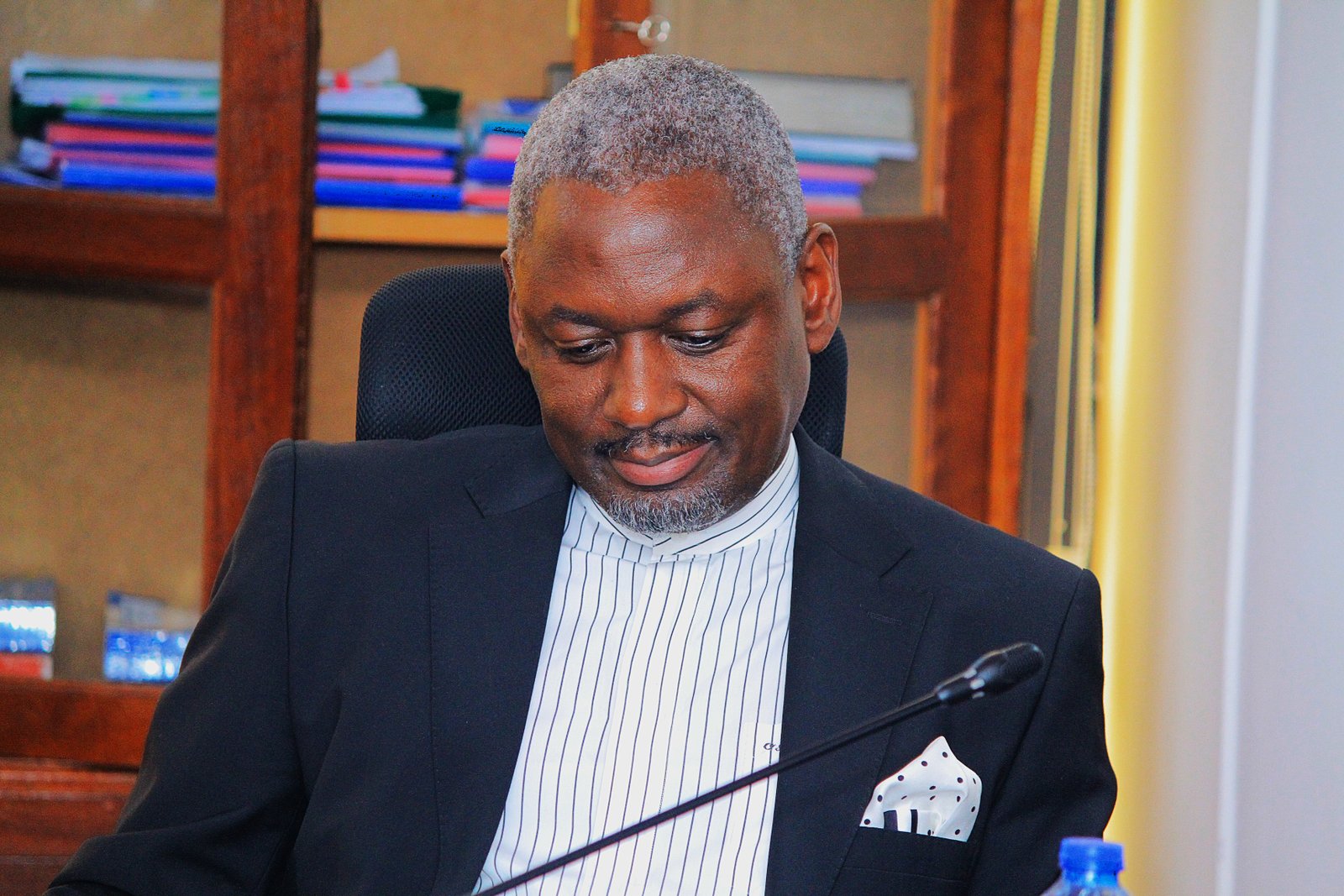 Otiende  Paul Amollo