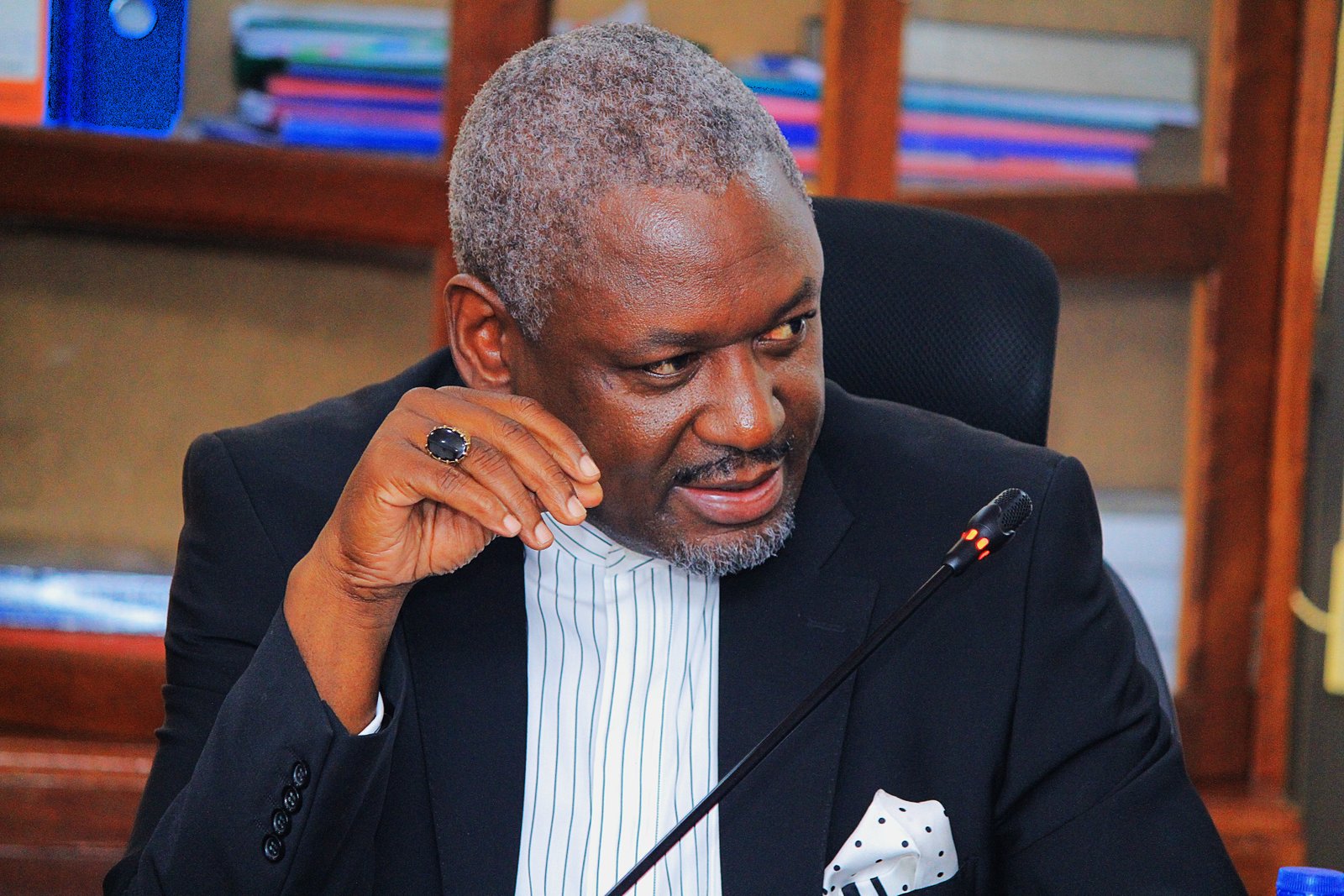 Otiende  Paul Amollo