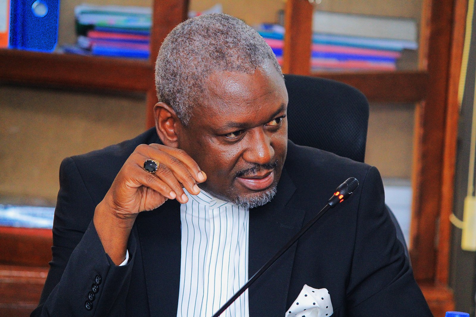 Otiende  Paul Amollo