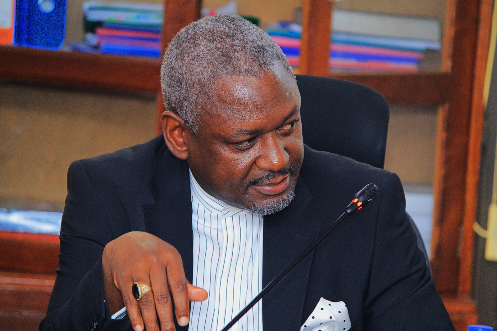 Otiende  Paul Amollo