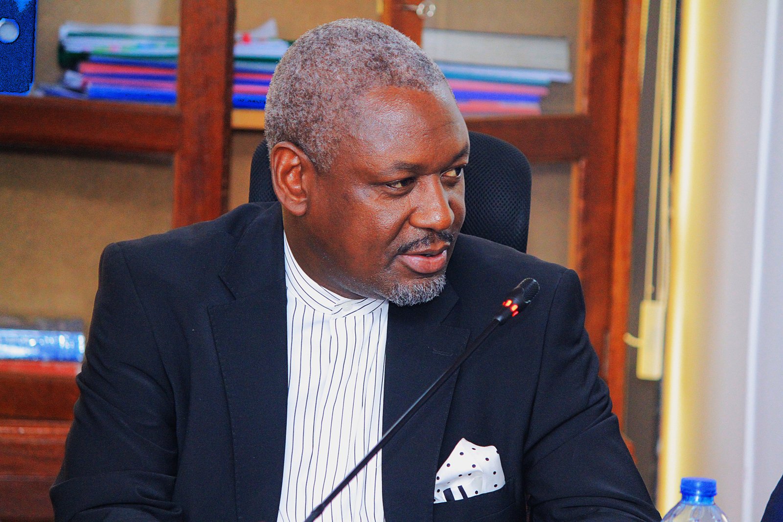 Otiende  Paul Amollo