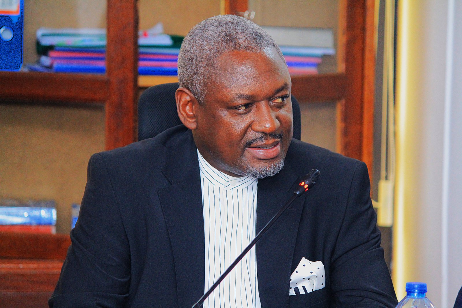 Otiende  Paul Amollo