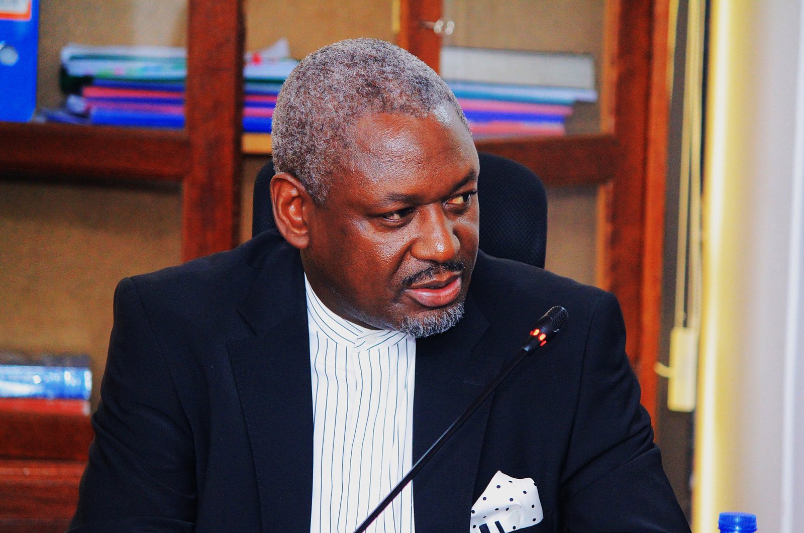 Otiende  Paul Amollo