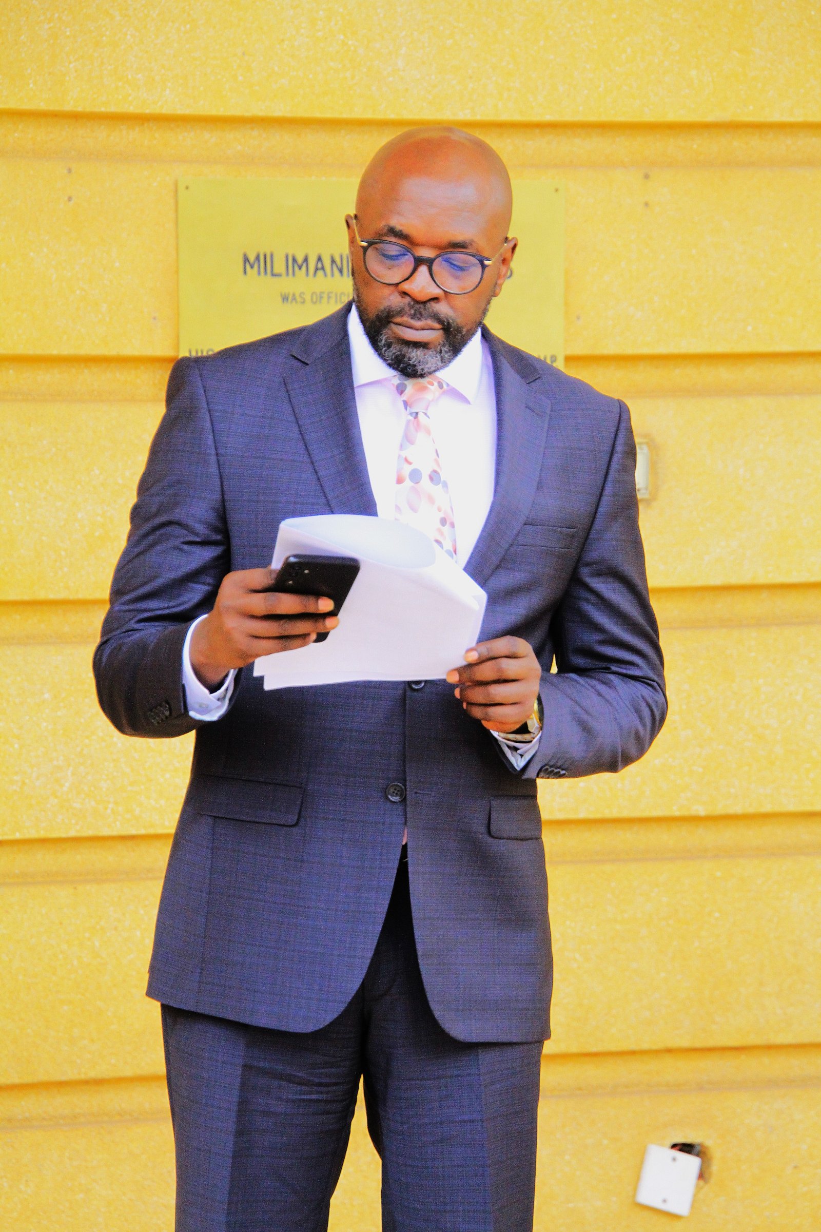 Cliff Ombeta