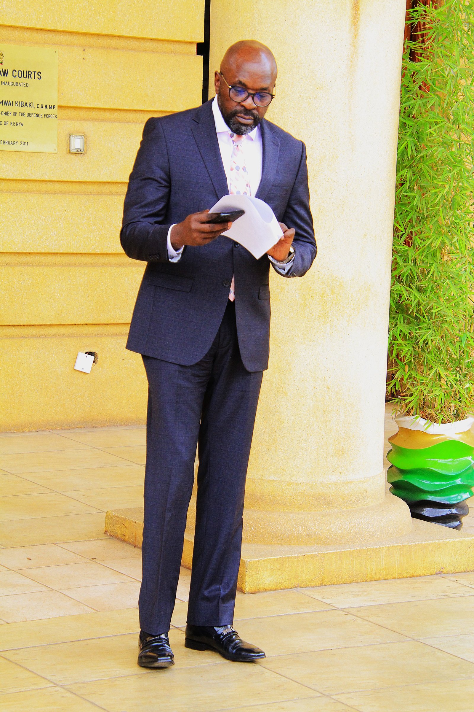 Cliff Ombeta