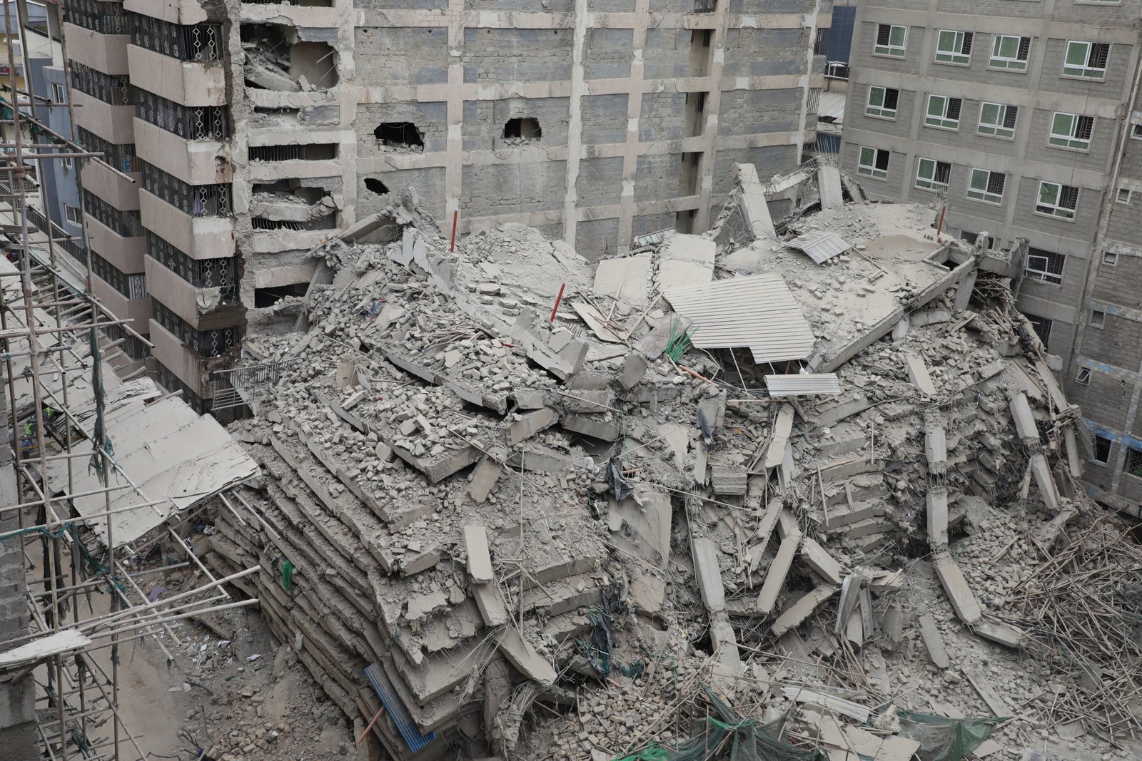 An 18 floor East-Leigh building collapsed